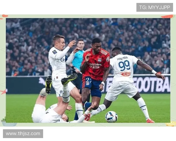 19法甲摩纳哥对阵巴黎全场直播精彩回顾与赛后分析